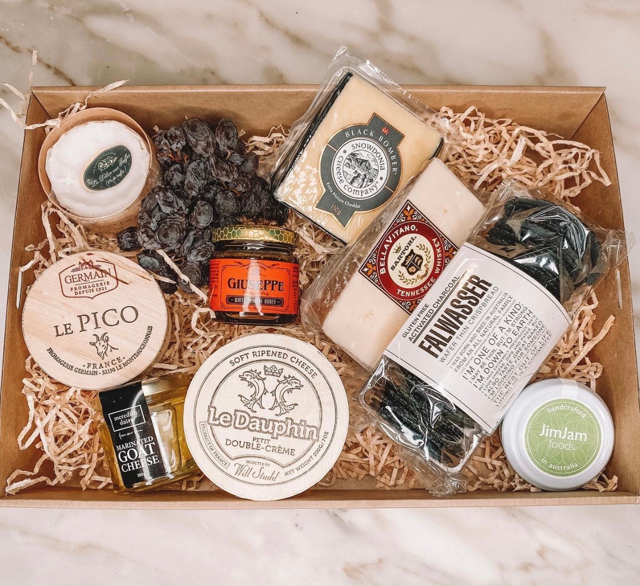 Deluxe Cheese Hamper Box – Charcuterie To You