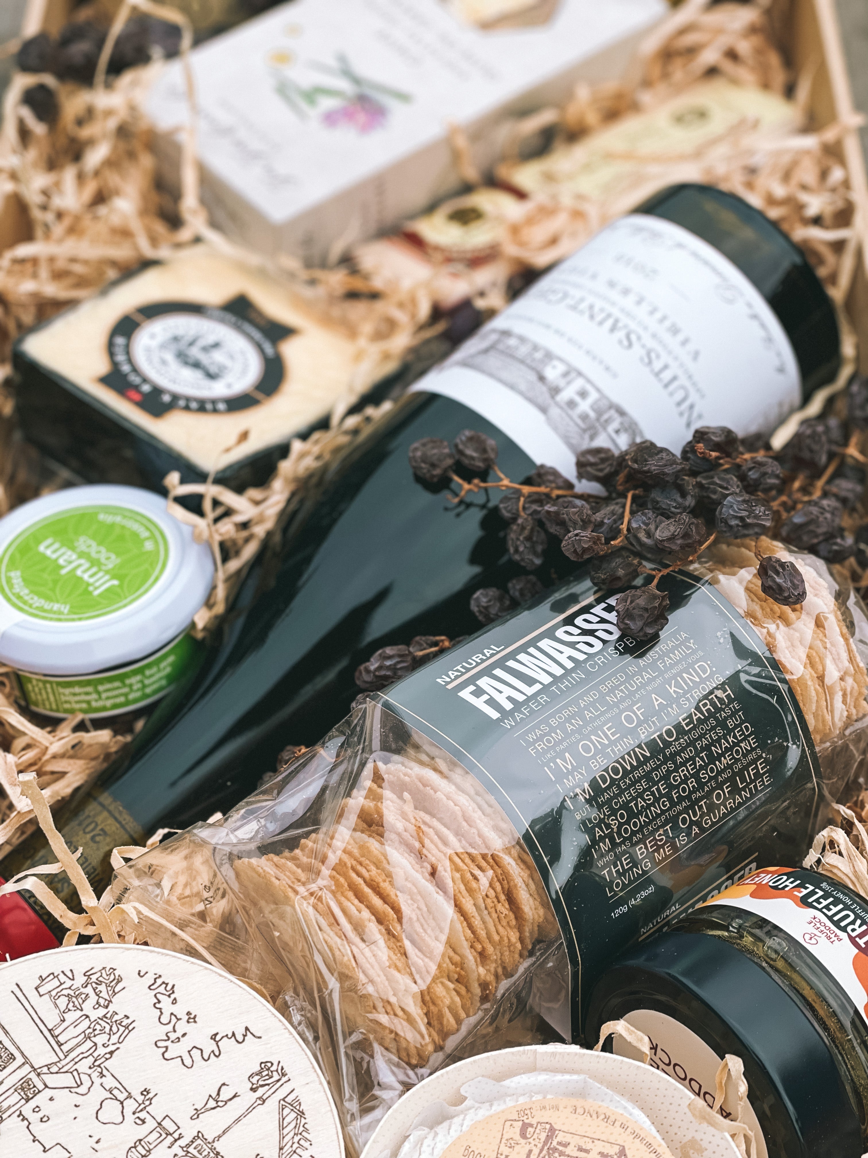 Deluxe Cheese & Wine Hamper Box – Charcuterie To You